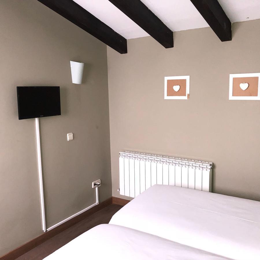 El Camino Urban Rooms ปัมโปลนา ภายนอก รูปภาพ