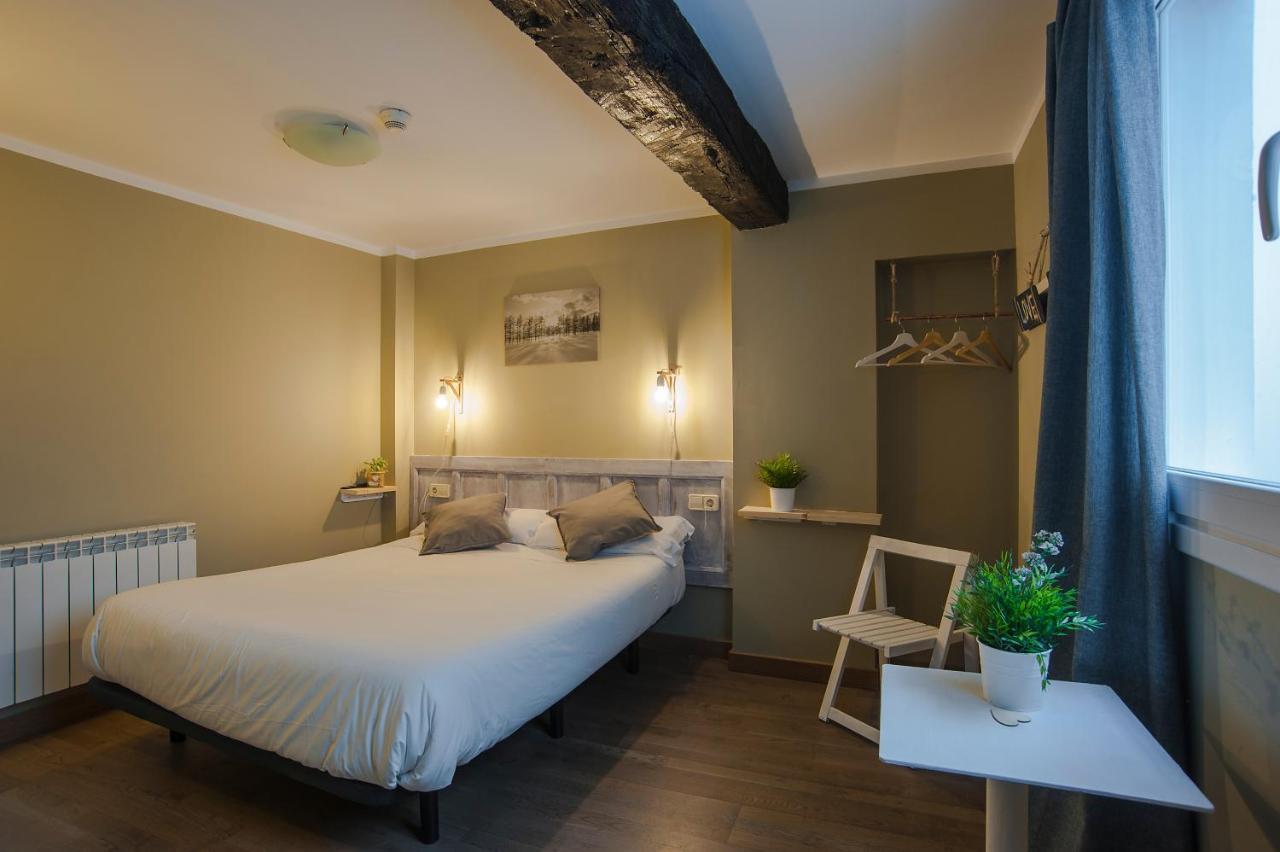 El Camino Urban Rooms ปัมโปลนา ภายนอก รูปภาพ