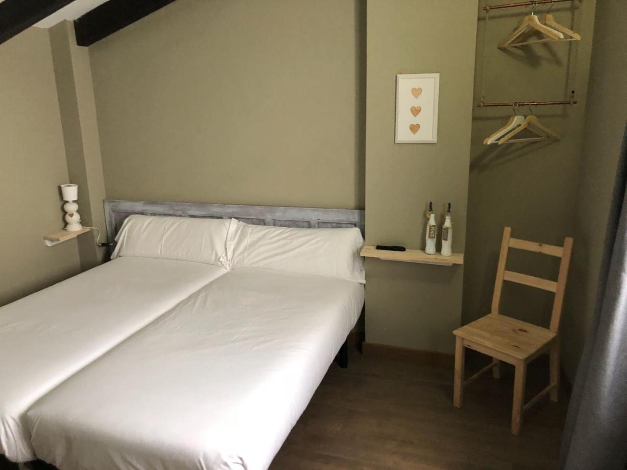El Camino Urban Rooms ปัมโปลนา ภายนอก รูปภาพ